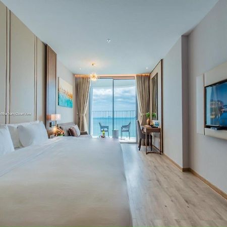 Panorama Lyn Beachfront Apartment Nha Trang Exterior foto